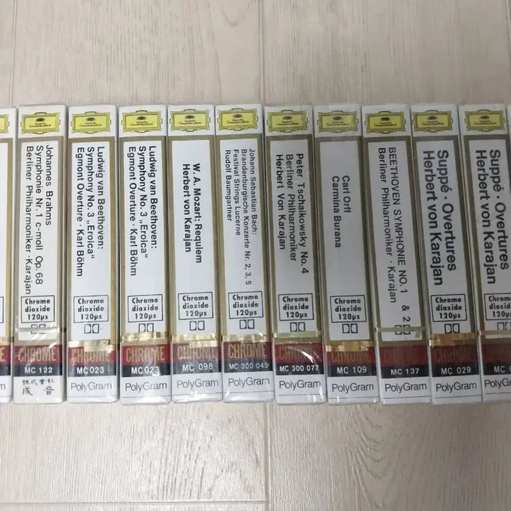 [BUNJANG] Unsealed Classic Cassette Tapes - 35 pcs / 클래식 미개봉 카세트 테이프 35개