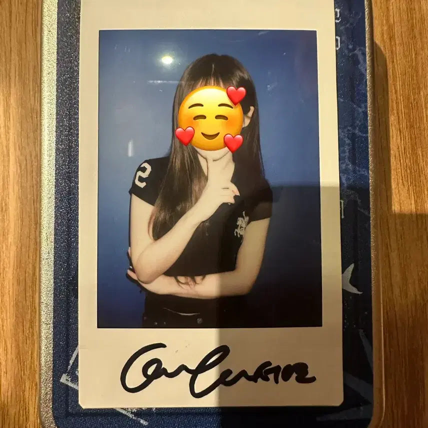 [BUNJANG] TripleS Yooyeon Signed Polaroid / 260828 트리플에스 윤서연 싸인폴라로이드