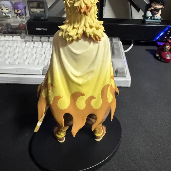[BUNJANG] Demon Slayer Kyojuro Rengoku Figure / 귀멸의 칼날 렌고쿠 피규어