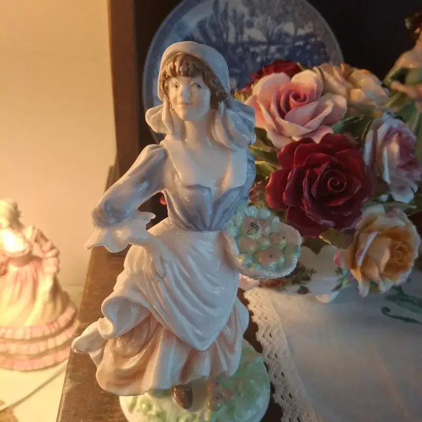 [BUNJANG] Royal Worcester Figurine / 로얄 우스터 피겨린