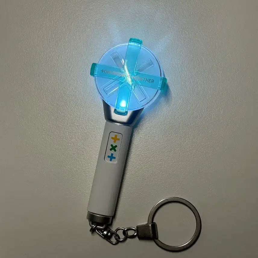 [BUNJANG] TXT Official Lightstick Keychain (Members: Soobin, Yeonjun, Beomgyu, Taehyun, Hueningkai) / 모아봉 키링 / 투바투 수빈 연준 범규 태현 휴닝