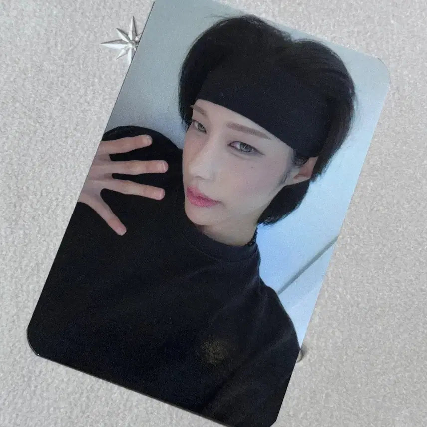[BUNJANG] XLOV Louis POB Photocard / 엑스러브 XLOV 루이 미공포 포카