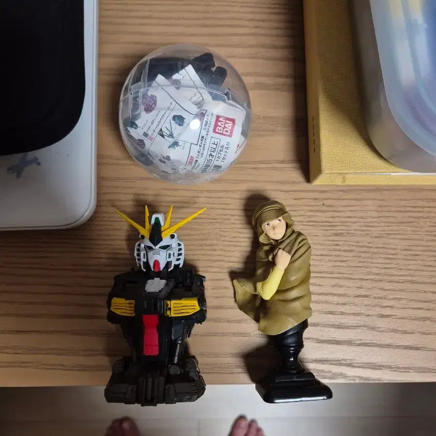 [BUNJANG] Nu Gundam Bust &amp; Amuro Figure Set / 뉴건담 흉상 버스트 &amp; 아무로 피규어