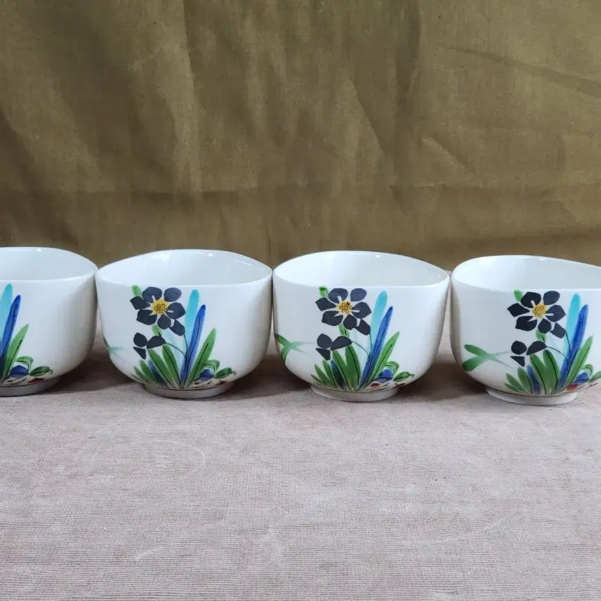 [BUNJANG] Hand-Painted Daffodil Water Bowl Set (4 pcs) / 손그림 수선화 물그릇 4점