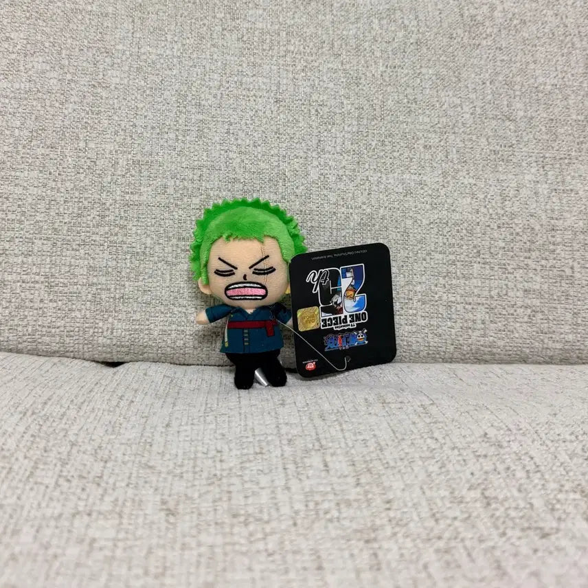 [BUNJANG] One Piece Zoro 8cm Keyring Plush Toy / 정품 원피스 잠자는 조로 8cm 키링 인형