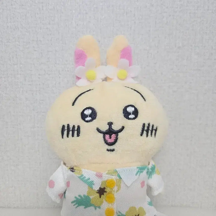 [BUNJANG] Usagi Hawaiian Shirt Keychain / 우사기 하와이안 셔츠 키링