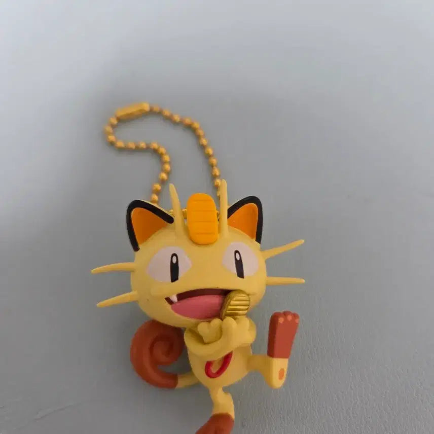 [BUNJANG] Pokemon Glow-in-the-Dark Gacha Figure - Meowth / 포켓몬 야광 발광 가챠 피규어 나옹 단품