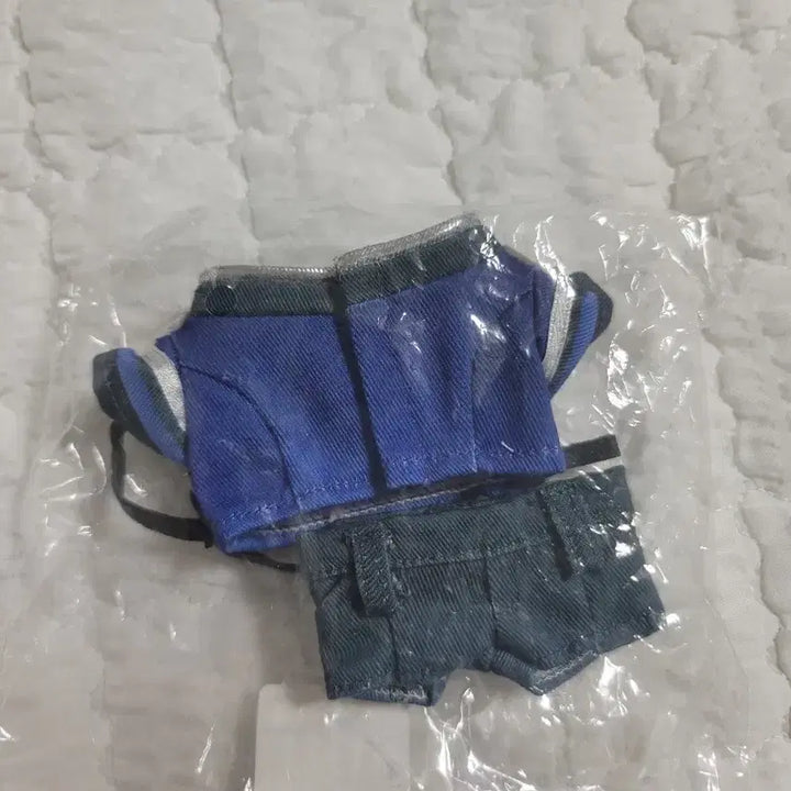 [BUNJANG] P.L.E. Live Bambi 10cm Doll Uniform (Navy) / 플레이브 10cm 인형 밤비 제복 네이비 팔아요!