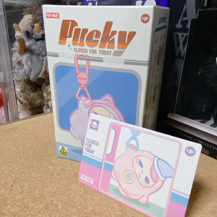 [BUNJANG] Pop Mart Pooky "Day Off" Series - Dreamy Oinks / 팝마트 푸키 금일휴업 시리즈 / Dreamy oinks