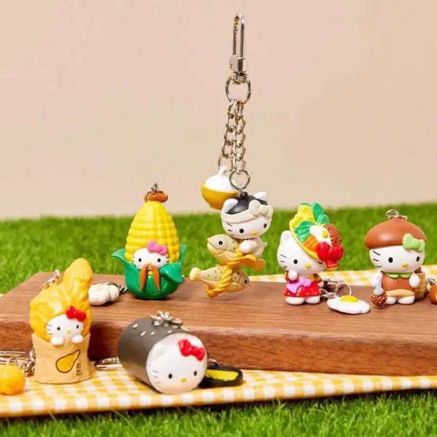 [BUNJANG] Hello Kitty Meal Set Keychain / 텐바이텐 올리브영 헬로키티 식사세트 키링(택배비포함)