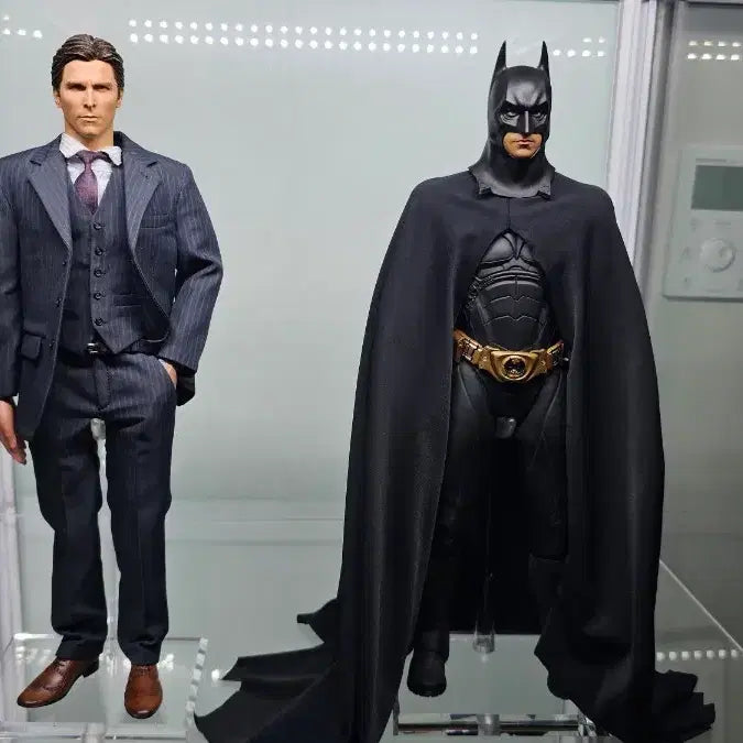 [BUNJANG] 12-inch Batman Duo Figure Set (Bruce Wayne &amp; Batman) / (급처) 12인치 작가작 배트맨 듀오