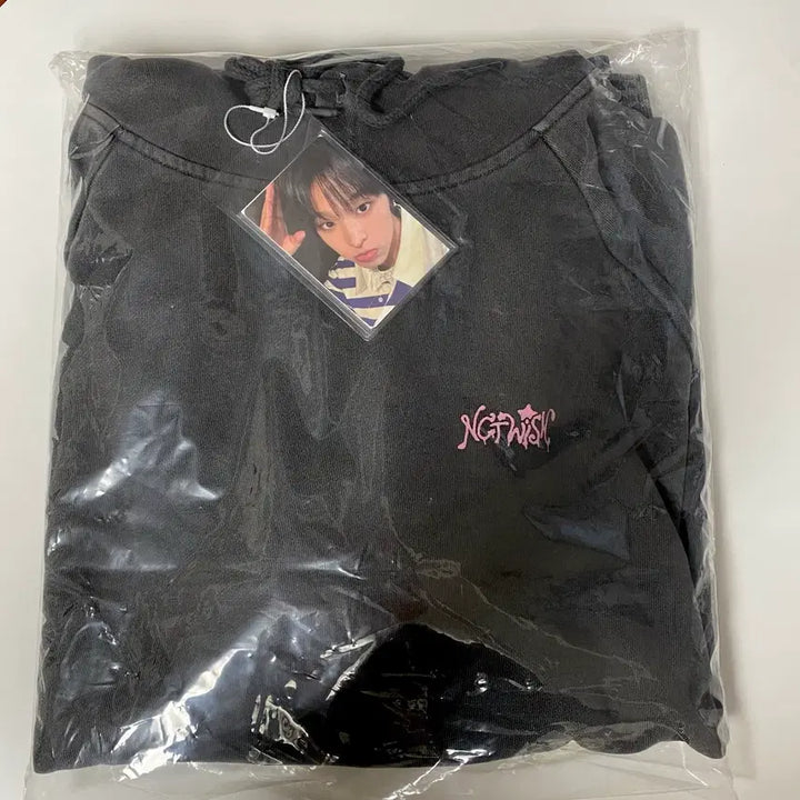 [BUNJANG] NCT WISH Riku Hoody (Sealed) / [당일발송] 엔시티 위시 컬러 리쿠 후드 미개봉