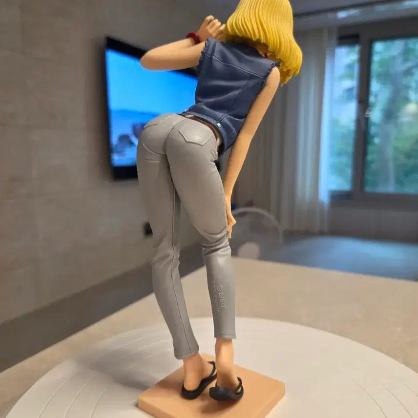 [BUNJANG] Dragon Ball Android 18 Figure (No Box) / 드래곤볼 인조인간 18호 피규어 (노박스)
