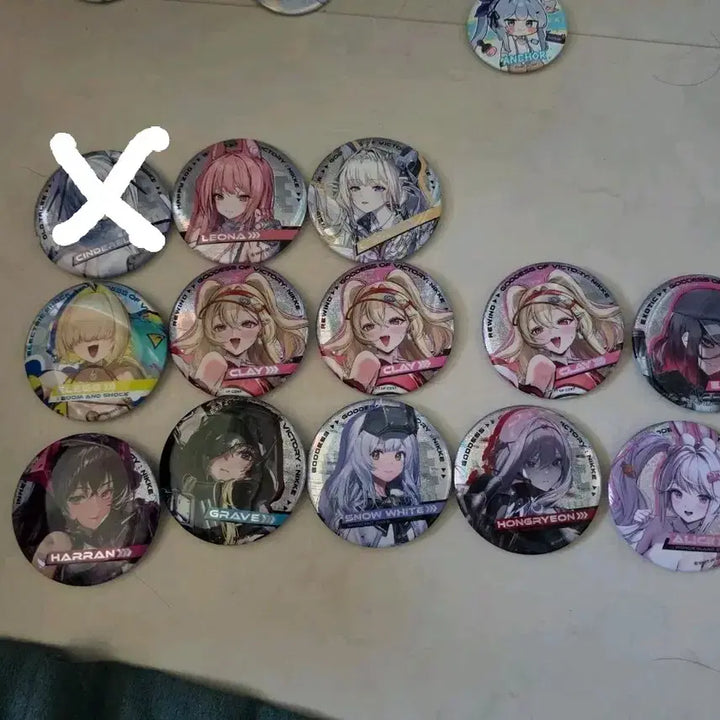 [BUNJANG] Nikke Goods Set of 13 Badges / 니케 굿즈 뱃지 13종팝니다