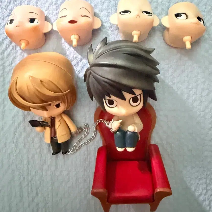 [BUNJANG] Death Note Light Yagami &amp; L Nendoroid Figure Bundle Set / 일괄) 데스노트 라이토, 엘 구넨도 넨도로이드 피규어