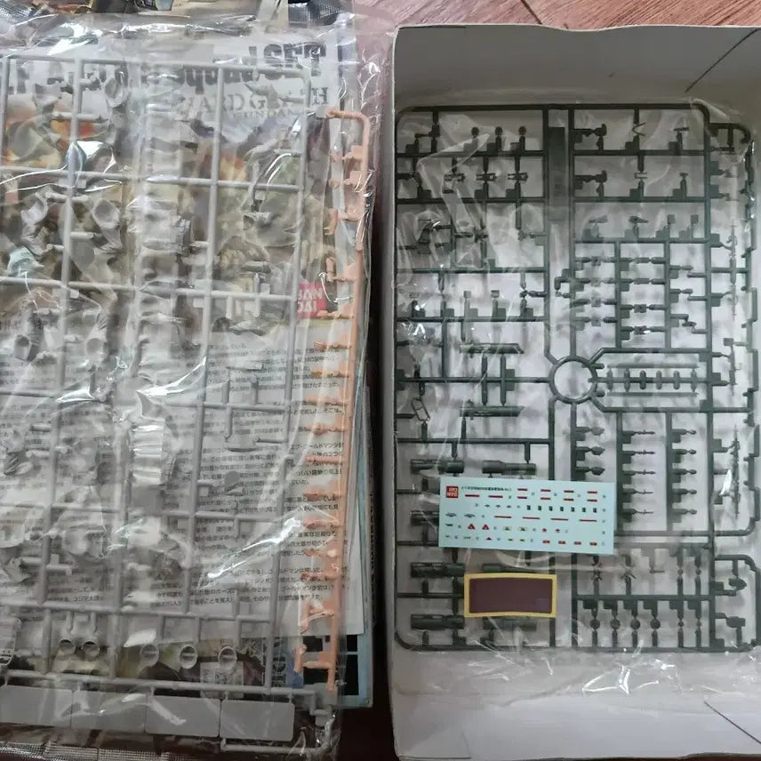 [BUNJANG] Bandai 1/35 U.C. Hard Graph Special Forces Set / 반다이 1/35 하드그래프 ANTI MS SQUAD (U.C. HARD GRAPH)