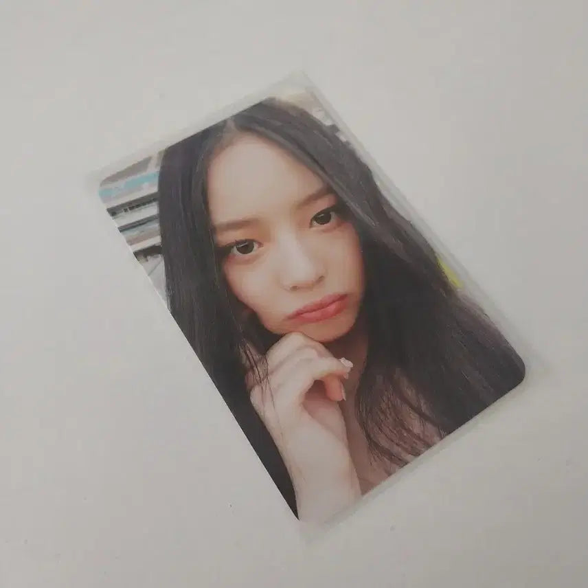 [BUNJANG] NewJeans Hanni Get Up Bunny Beach Bag Ver. Photocard / 뉴진스 하니 Get Up Bunny Beach Bag Ver.