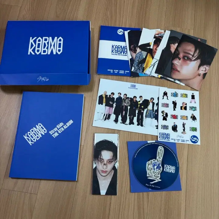 [BUNJANG] Stray Kids SKZOO KSBMO Album Photocard with CD Bundle Set / Stray Kids SKZOO KSBMO 앨범 포토카드 CD 포함