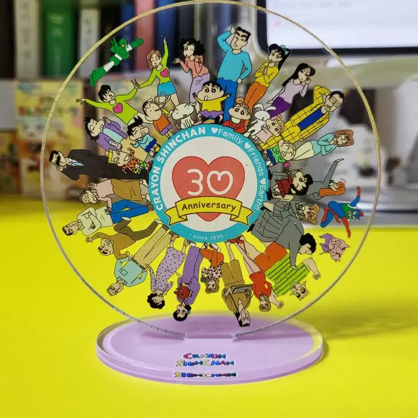 [BUNJANG] Crayon Shin-chan 30th Anniversary Limited Edition Earth Acrylic Stand / 21년도 짱구 [30주년 한정판 굿즈] 지구 아크릴 스탠드