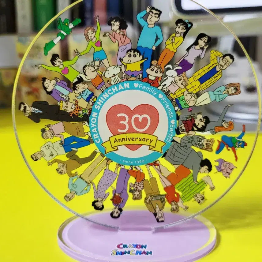 [BUNJANG] Crayon Shin-chan 30th Anniversary Limited Edition Earth Acrylic Stand / 21년도 짱구 [30주년 한정판 굿즈] 지구 아크릴 스탠드