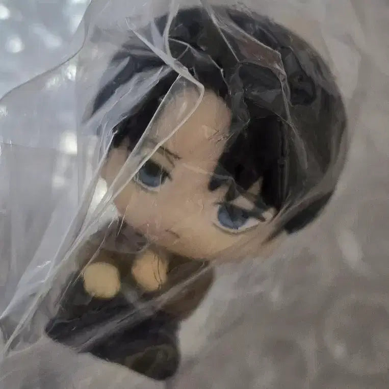 [BUNJANG] Attack on Titan Levi Mechanic Figure / 진격의거인 리바이 구제복 마치보케 가챠 피규어