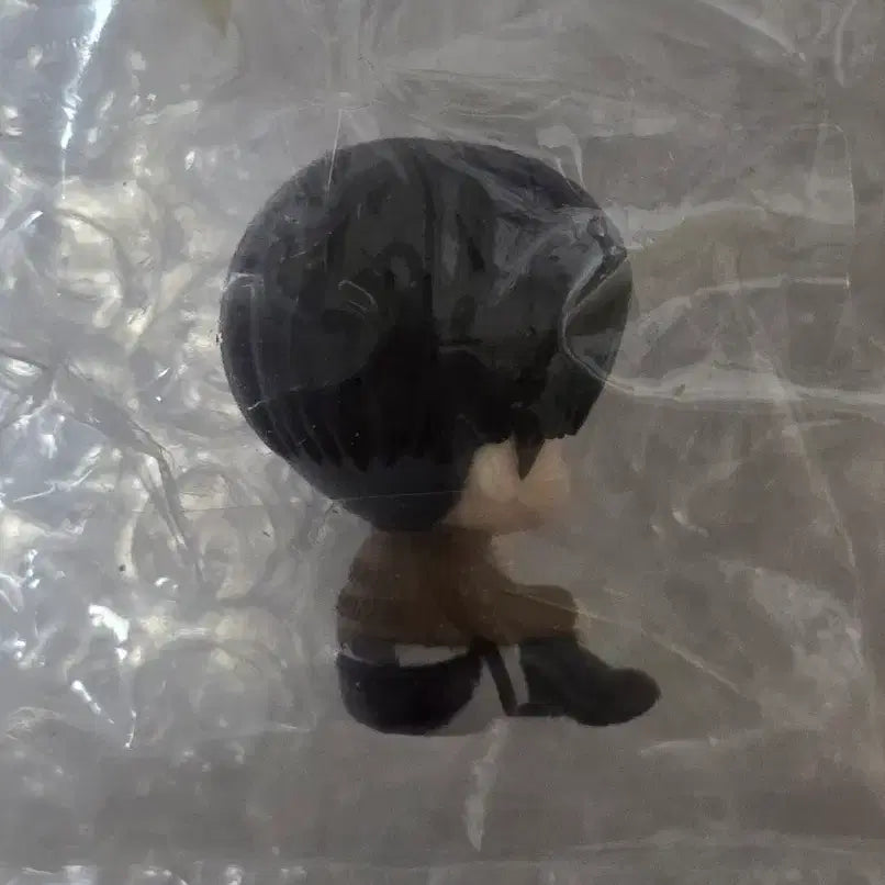 [BUNJANG] Attack on Titan Levi Mechanic Figure / 진격의거인 리바이 구제복 마치보케 가챠 피규어
