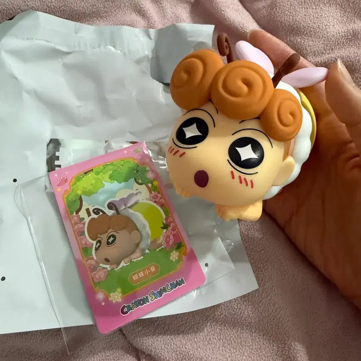[BUNJANG] Crayon Shin-chan Chara Figure with Light / 짱구는 못말려 짱아 불빛 피규어