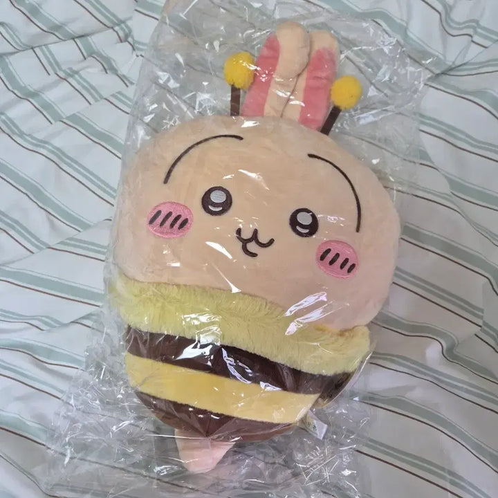 [BUNJANG] Honeybee Usagi Large Plush / 꿀벌 우사기 대형 인형