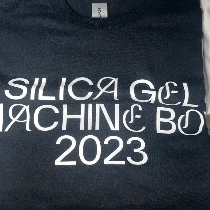 [BUNJANG] Silica Gel Machine Boy T-Shirt / 실리카겔 머신보이 티셔츠