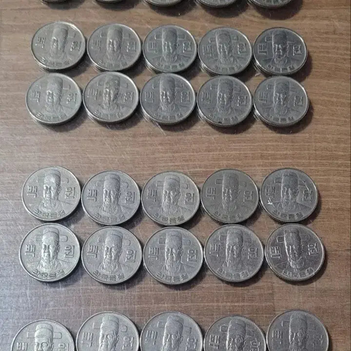 [BUNJANG] 1973, 1979, 1980, 1982 100 Won Coin Bundle (40 Coins) / 100원 동전 구도안 1973/1979//1980년/1982년 묶음
