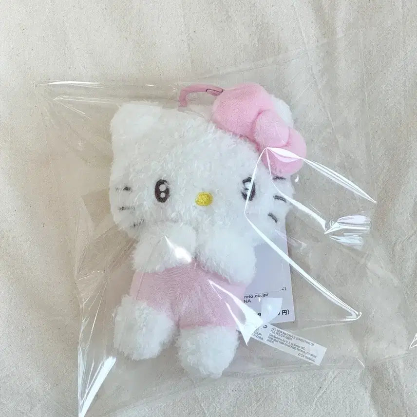 [BUNJANG] Hello Kitty Character Daesang 3rd Edition "Like Me More" Mascot Keychain / 헬로키티 캐릭터대상 3탄 더 좋아해줘 마스코트 키링 정품