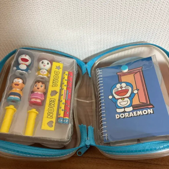 [BUNJANG] Doraemon Classic Stationery Set Pouch / 도라에몽 고전 문구세트 파우치 새상품