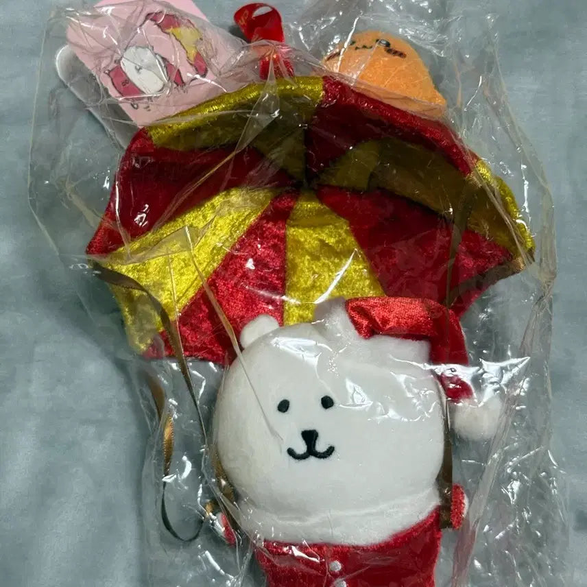 [BUNJANG] Nagano Market Parasuit Santa Daom Bear Plush / 나가노 마켓 패러슈트 산타 담곰이 인형