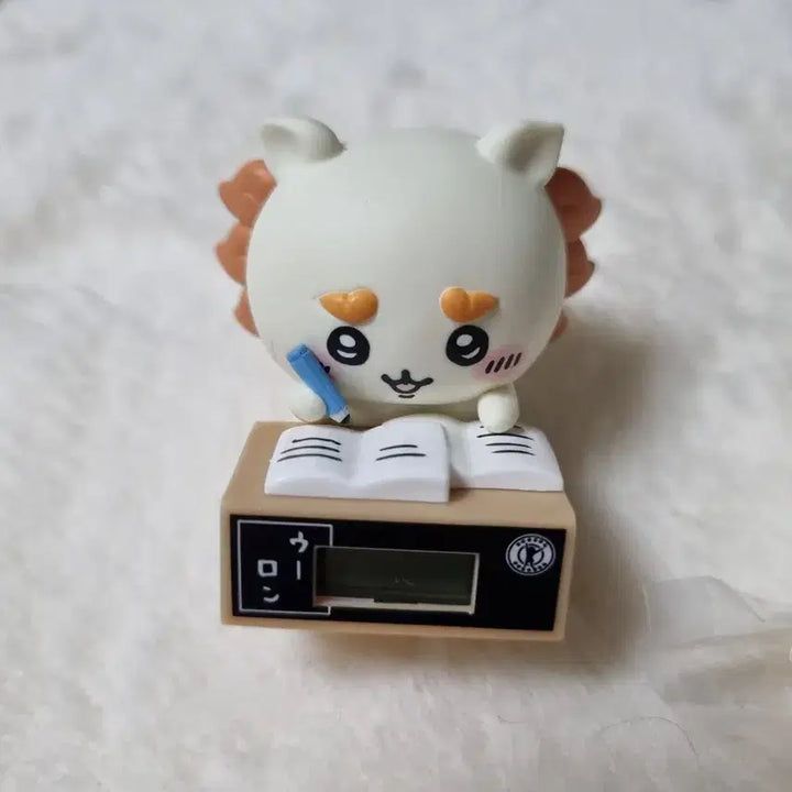 [BUNJANG] Chiikawa Monjakui Figure 4 Type Set (Clock, Speech Bubble, Swing, Four-Cut Frame Gacha) / 일괄) 치이카와 먼작귀 시사 4종 세트 (시계, 말풍선, 그네, 네컷프레임 가챠)