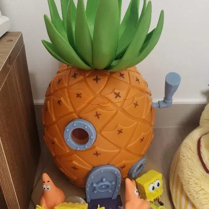[BUNJANG] SpongeBob Pineapple House Figure Set with Squidward and Patrick / 스폰지밥 집 파인애플 하우스 피규어 세트