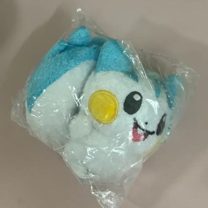 [BUNJANG] Pokemon Metamon Playground Pachirisu Plush Charm / <미사용> 메타몽놀이터 포켓몬 찰싹 마스코트 파치리스