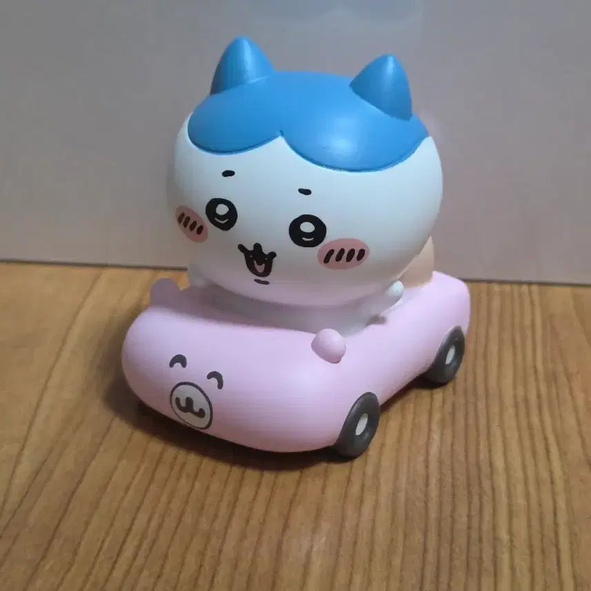 [BUNJANG] Cheekawaii Hachiware Sofubi Figure Car / 치이카와 하치와레 소프비 피규어 자동차