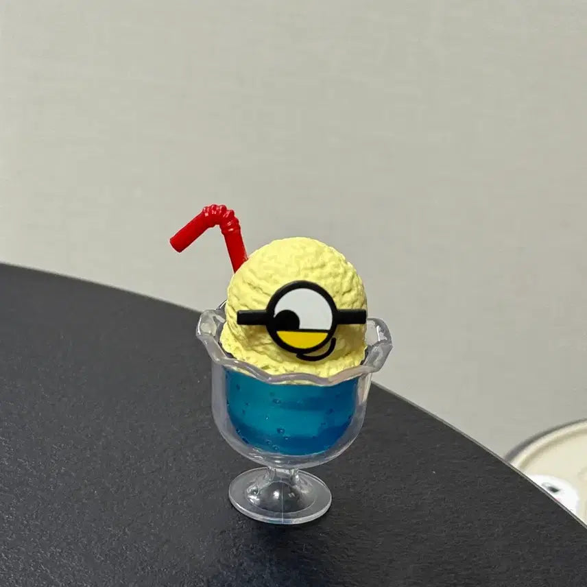 [BUNJANG] Minions Cream Soda Figure Gacha / 미니언스 크림소다 피규어 가챠