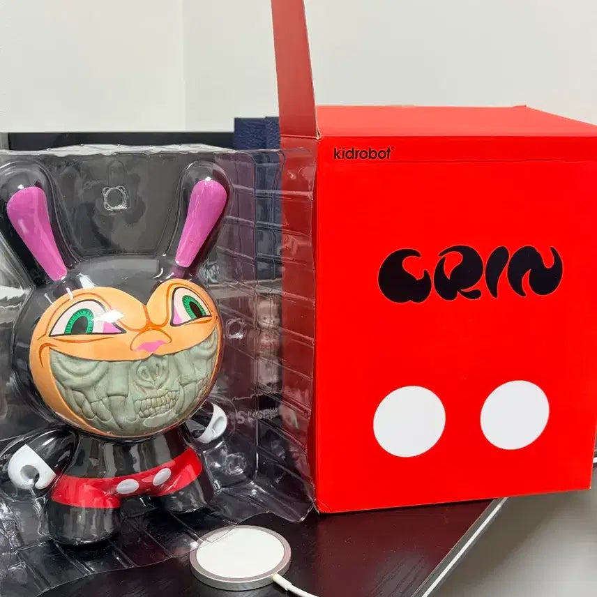 [BUNJANG] Kidrobot Dunny Ron English Art Toy / 키드로봇 아트토이 더니 론 잉글리쉬