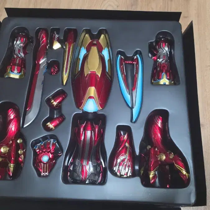[BUNJANG] Hot Toys Iron Man Mark 50 + Accessory Pack / 핫토이 아이언맨 마크50+악세사리팩