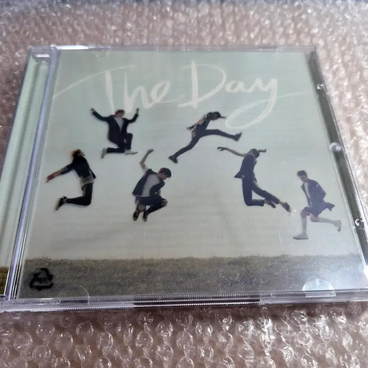 [BUNJANG] Day6 The Day Debut Album / 데이식스 더데이 앨범 팝니다 (데뷔앨범) Day6 데식 The Day 콩츄