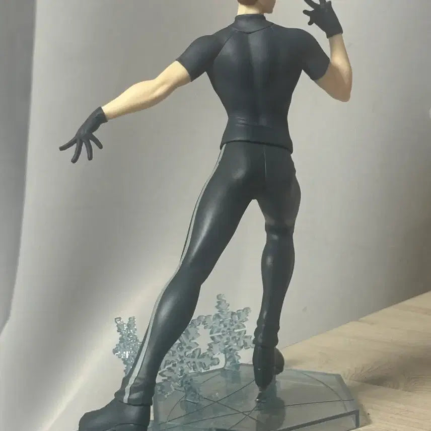 [BUNJANG] Medalist Akurajji Tsukasa Figure / 메달리스트 아케우라지 츠카사 피규어