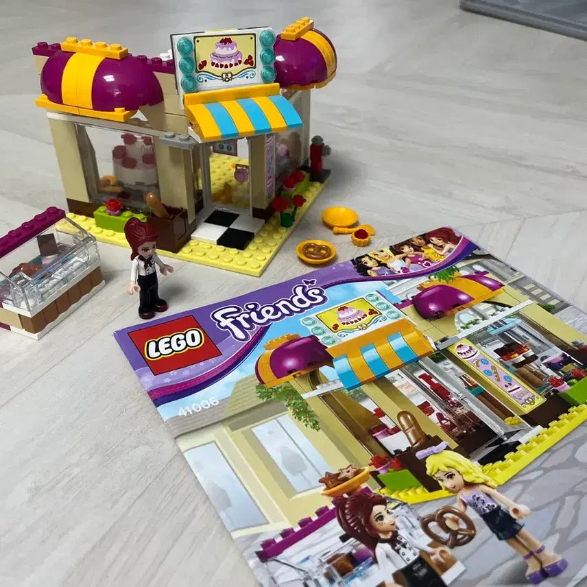 [BUNJANG] LEGO Friends 41006 Downtown Bakery Set with Instructions / 레고 프렌즈 41006 다운타운 베이커리(설명서포함)