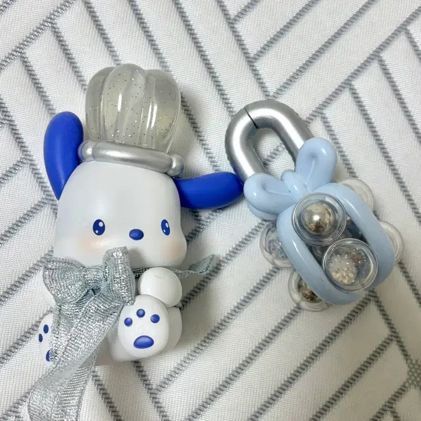 [BUNJANG] Sanrio Pochacco Crown and Ribbon Figure / 포차코 피규어