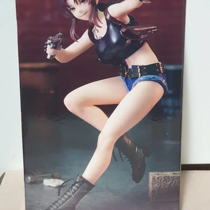 [BUNJANG] VIVIT Black Lagoon Revy Figure / VIVIT 블랙라군 레비 피규어