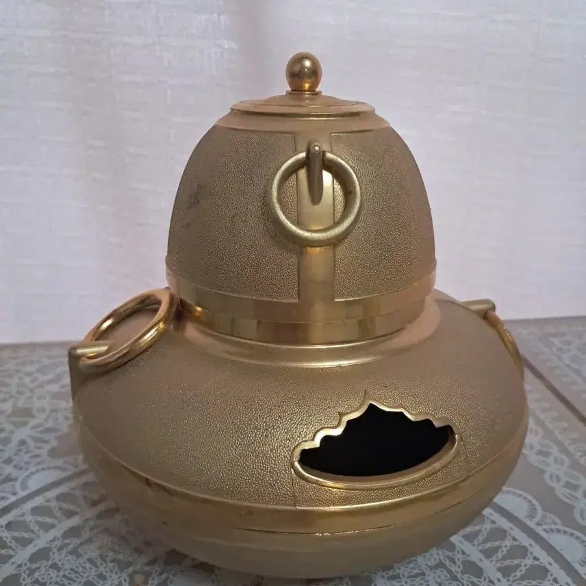 [BUNJANG] Gilt-Decorated Tea Cauldron (Kamadashi) / 금장 다도 차 가마솥