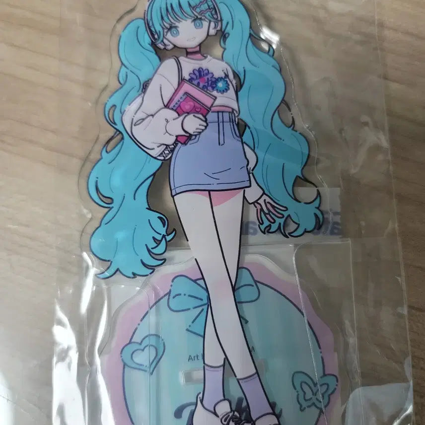 [BUNJANG] Vocaloid Hatsune Miku Acrylic Stand (Sealed) / (미사용 미개봉) 보컬로이드 하츠네미쿠 아크릴스탠드