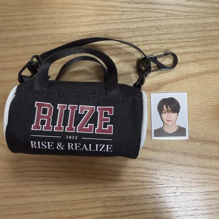 [BUNJANG] RIIZE Sungchan Mini Boston Bag with Polaroid Photo / 라이즈 성찬 미니 보스턴백 증사 포함