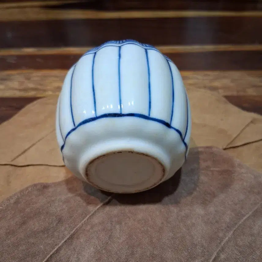 [BUNJANG] Antique White Porcelain (Melon Shape) Tea Caddy / 골동 청화백자(참외형)차호