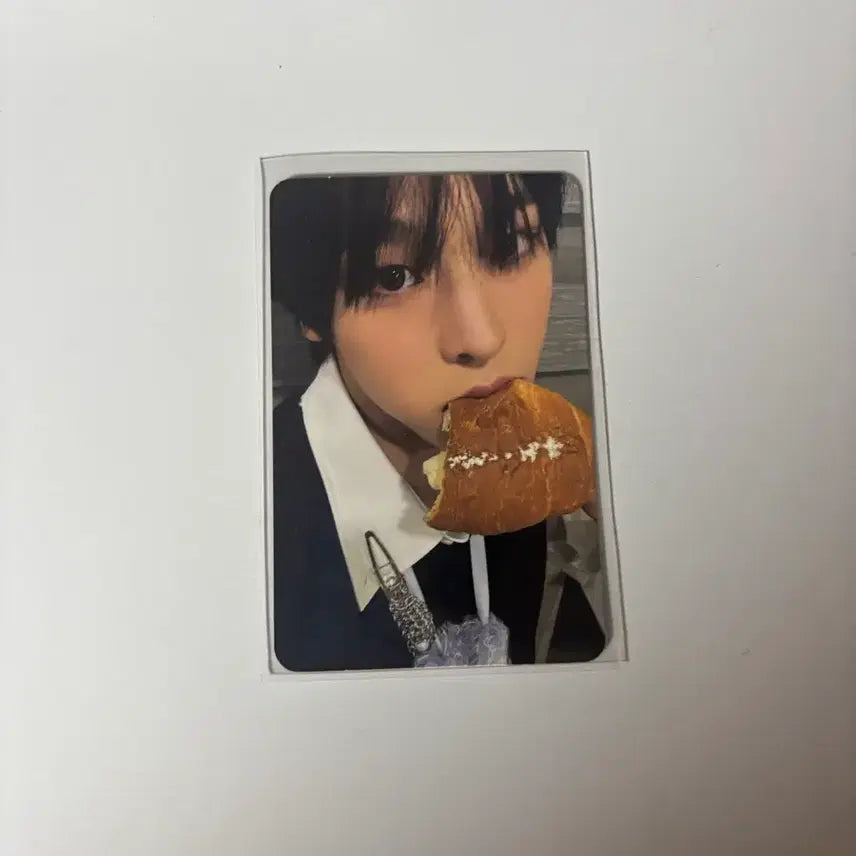 [BUNJANG] NCT WISH Riku Steady Bread Photocard / 엔시티위시 리쿠 스테디 빵 포카